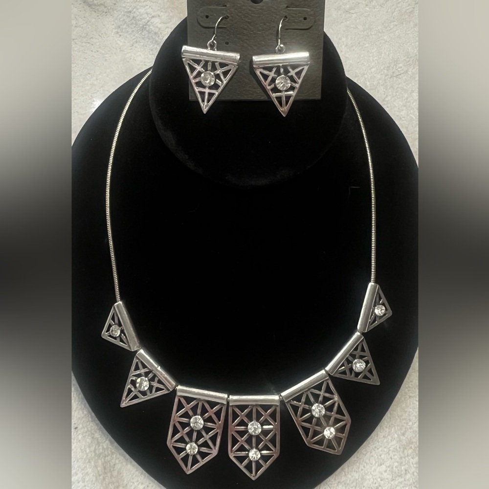 NWOT - Geometric Silver Necklace and Earring Set